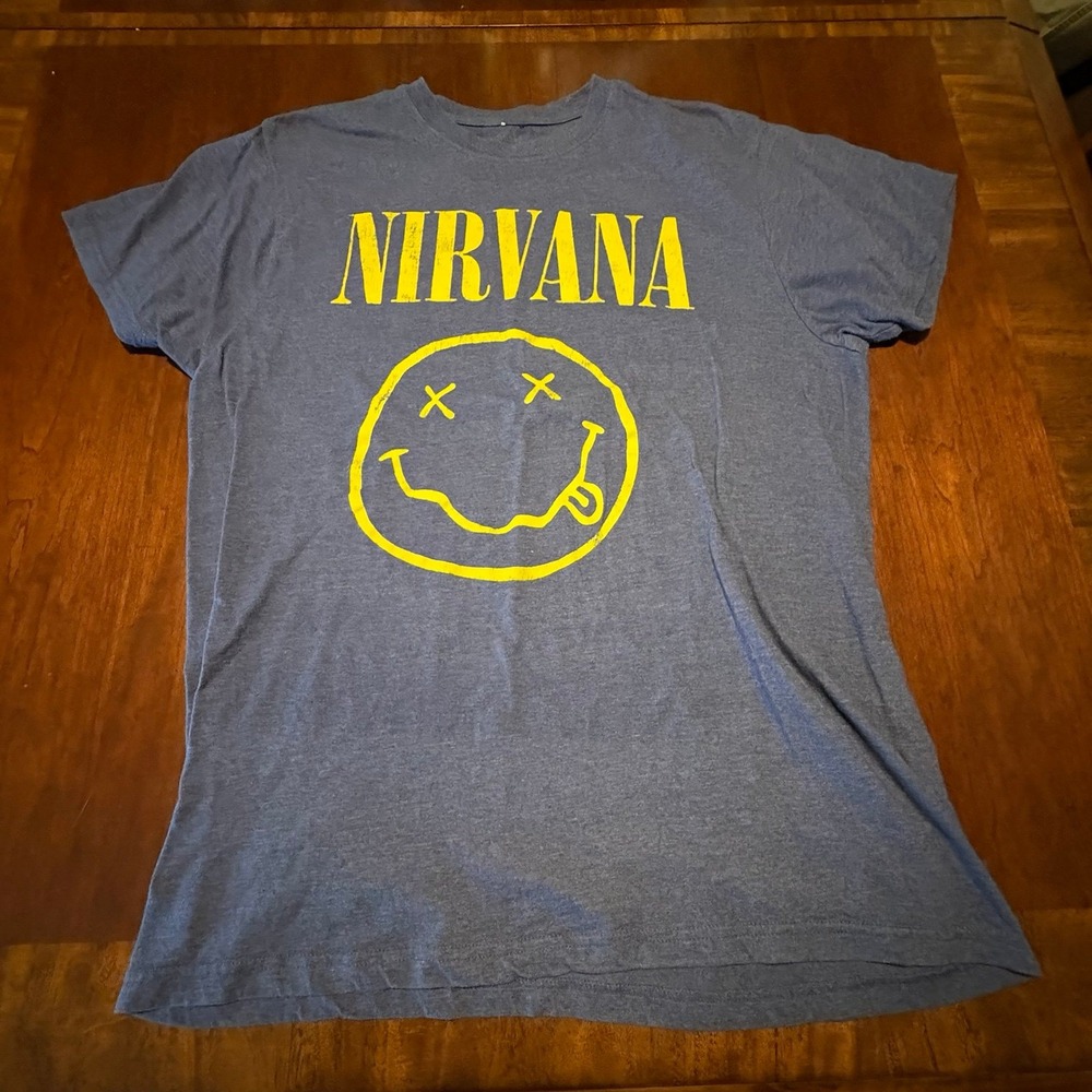 Nirvana Smiley Face Graphic Tee Heather Blue Band‎ T-Shirt Grunge Rock
